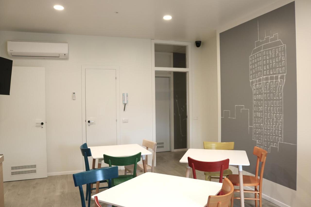 Sleep Inn Assago With Balcony - 7 エクステリア 写真